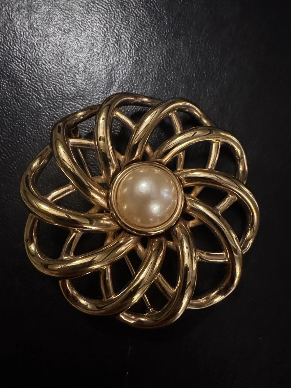 Vintage Monet Gold-Tone Pearl Center Flower Brooch - Women Jewelry